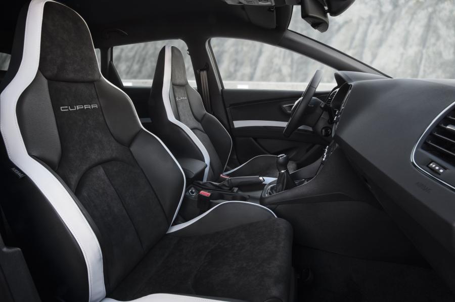  Seat Leon ST Cupra 280 2015 года  (фото 10 из 29)